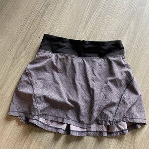 Lululemon Circuit Breaker Skirt sz 2 Tall
